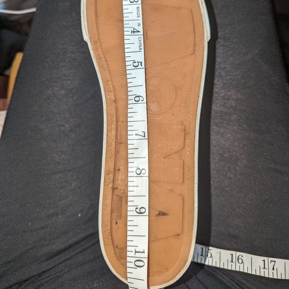 Nana Burgandy/Maroon White Canvas - Picture 9 of 9